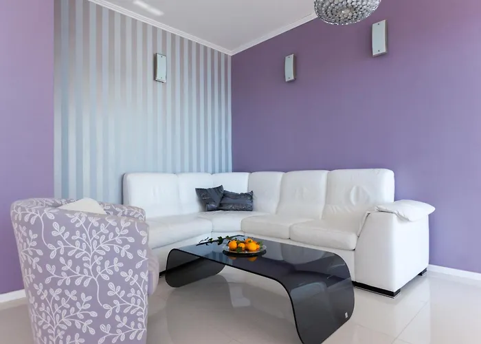 Luxury Apartments Con Vista